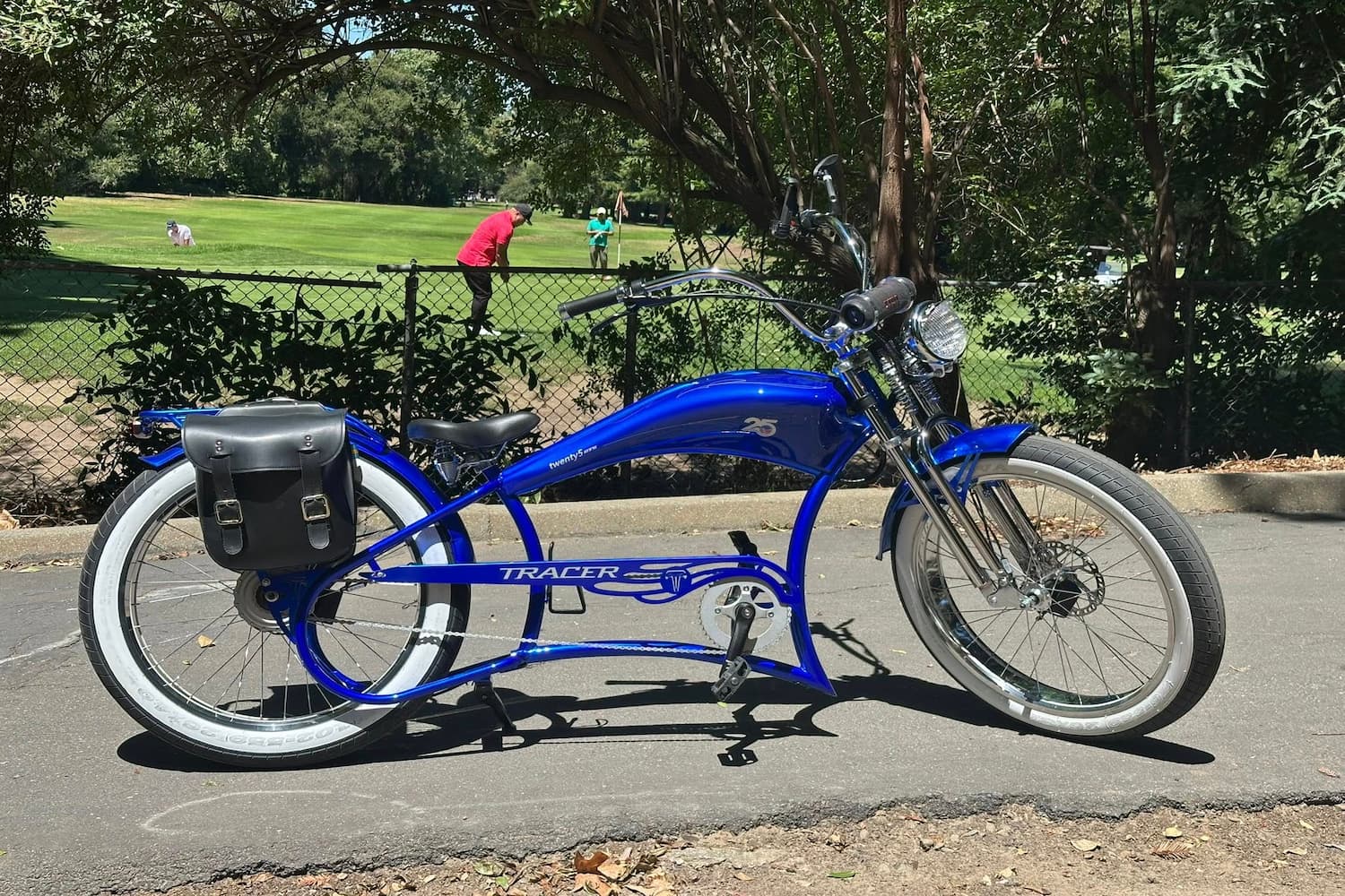 The Ultimate Hydration Guide for Cyclists: Stay Strong on Tracer E-Bikes & Cruiser Bikes