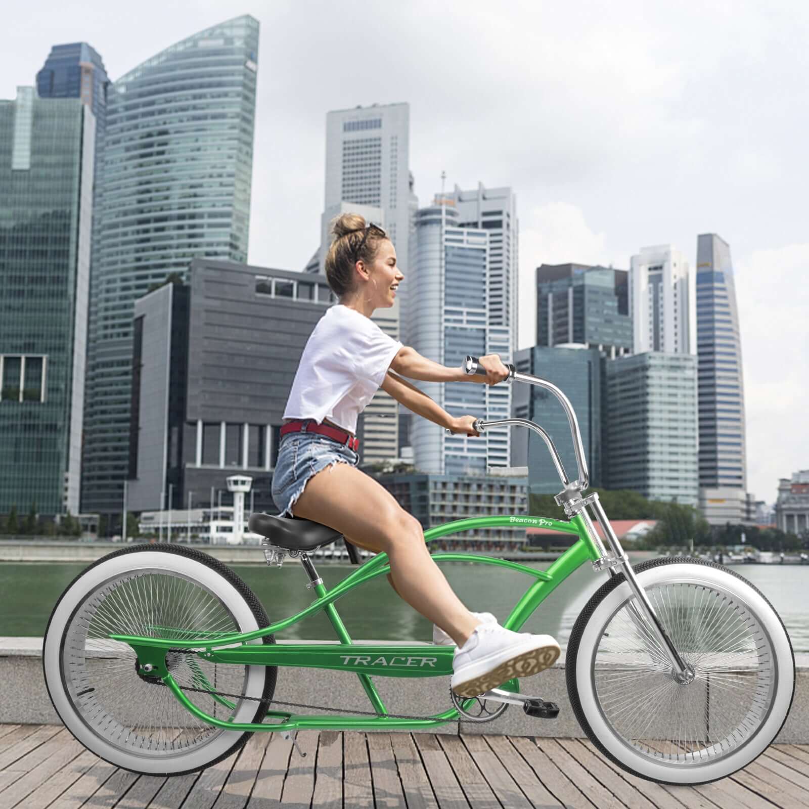 Tracer Beacon Pro 140H Stretch Cruiser Bike, cruising around the city.
