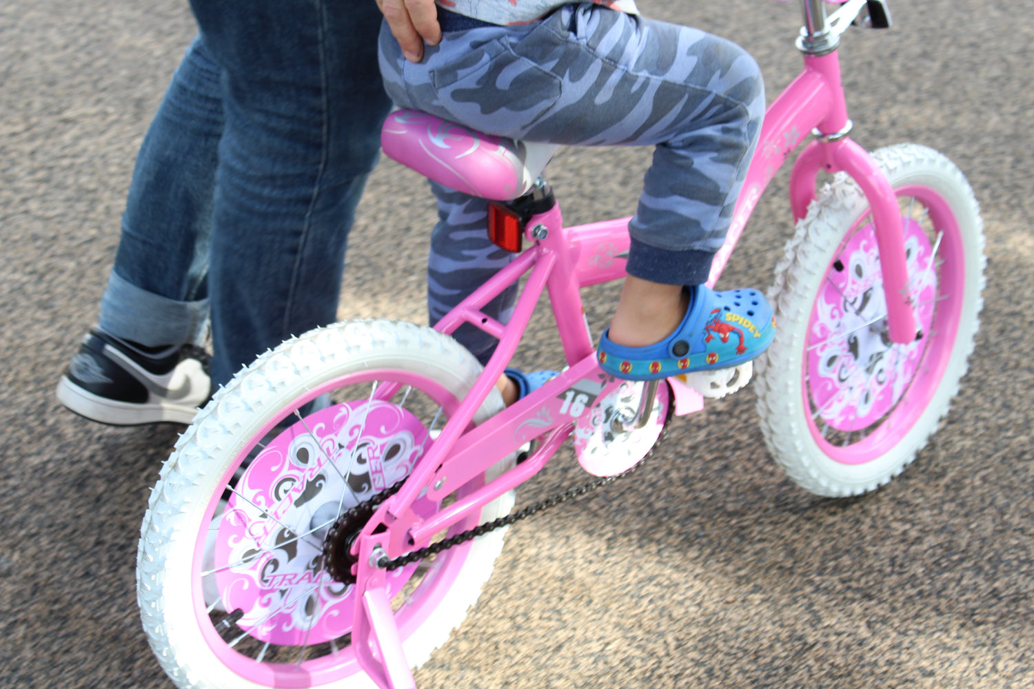 How to Teach Your Child to Ride a Bike: A Complete Guide for Parents