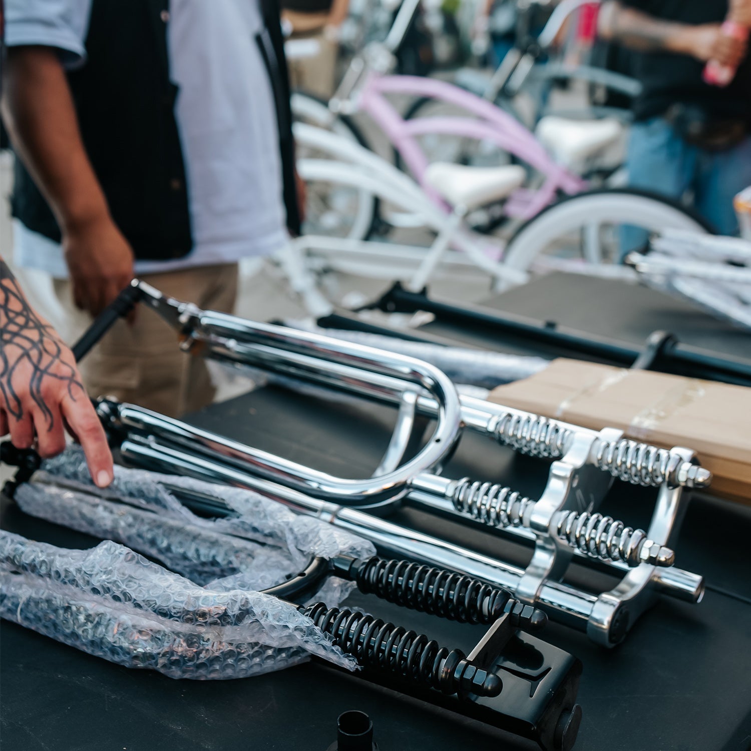 BICYCLE TRACEシリーズ5個 Tracer Osaka Men's Hybrid City Bike 23